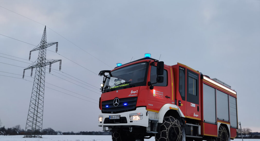 Das am Standort des Löschzug 1 Stadtmitte stationierte Löschgruppenfahrzeug 20 Katastrophenschutz (kurz: LF20 KatS) wurde mit Schneeketten ausgerüstet. Foto: Feuerwehr Werne