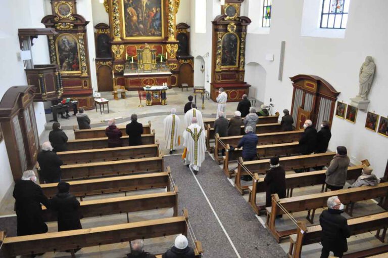 Die Kapuziner ändern zum 1. Juli 2022 die Gottesdienst- und Öffnungszeiten in der Klosterkirche. Archivfoto: Schwarze