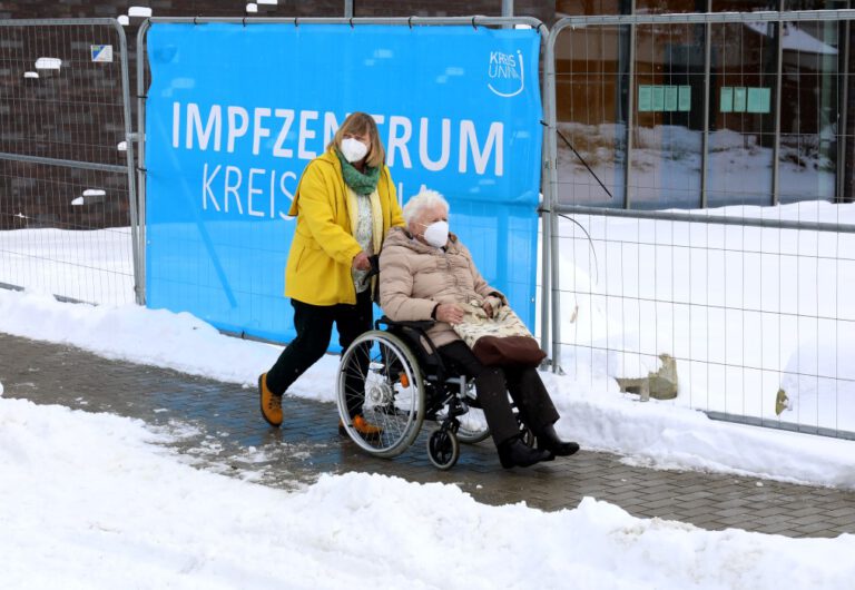 Trotz Winterwetter: Entspannter Start für das Impfzentrum