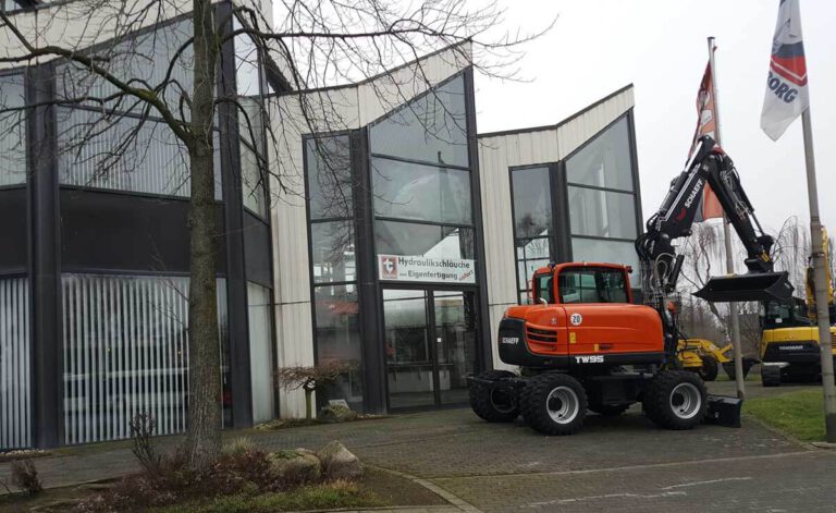 Die Tecklenborg GmbH und Co. KG am Schemmelweg plant den innerstädtischen Umzug. Auf dem Gelände soll anschließend ein Wohnquartier entwickelt werden. Im Ausschuss für Stadtentwicklung am 9. März wird das Projekt vorgestellt. Foto: Wagner