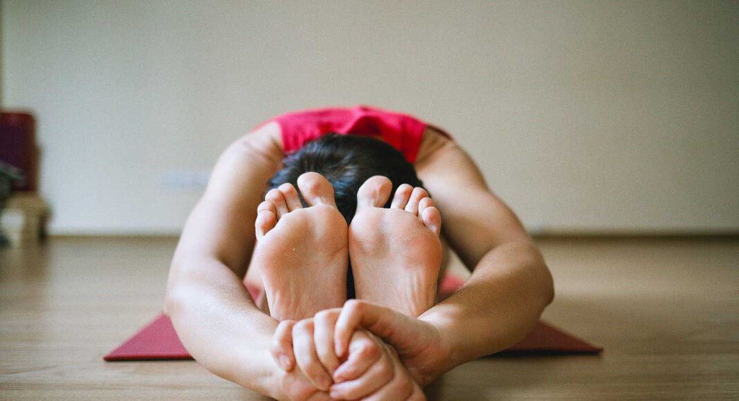 Auch die Familienbildungsstätte hat Online-Yoga im Programm. Anmeldungen sind ab sofort möglich. Symbolfoto: pixabay