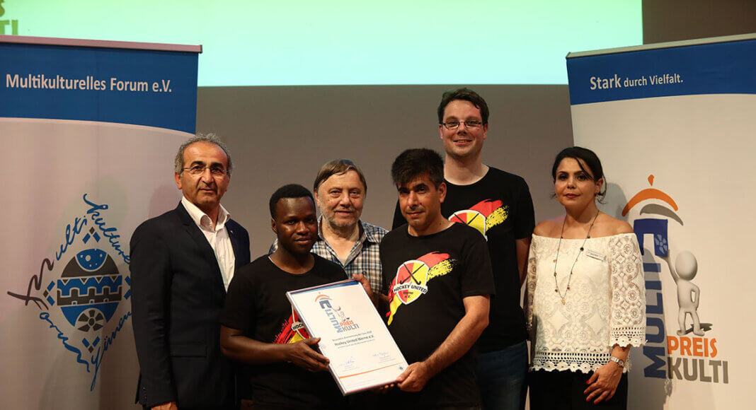 2019 nahmen Vertreter von Hockey United Werne den Anerkennungspreis in Düsseldorf entgegen. Foto: MKF