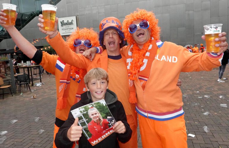 Die Niederländer drücken ihrer Elftal bei der EM die Daumen - und lesen WERNEplus. Foto: Christoph Volkmer