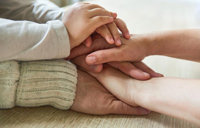 „Familienbildung verbindet“ lautet das Motto für das neue Programm der Familienbildungsstätten in Werne und Selm. Foto: FBS