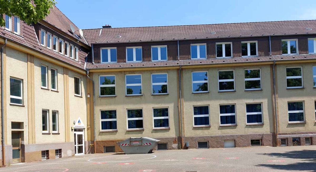 In der alten Wienbredeschulen sollen 16 Arbeitsplätze für die Stadtverwaltung geschaffen werden. Foto: Wagner