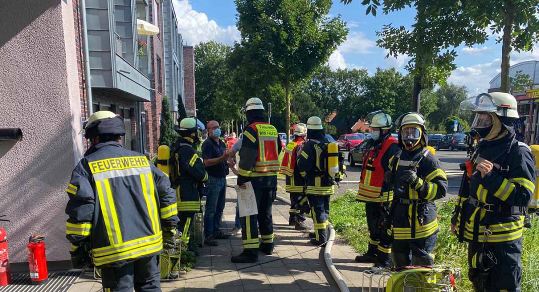 Der Kellerraum des Hotels wurde von einem Trupp der Freiwilligen Feuerwehr Werne erkundet und im Anschluss gelüftet. Foto: Feuerwehr Werne