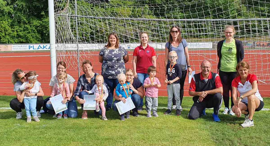 Die Mini-Mäuse des Werner SC präsentierten sich auf dem Sportplatz in Stockum topfit. Foto: SSV