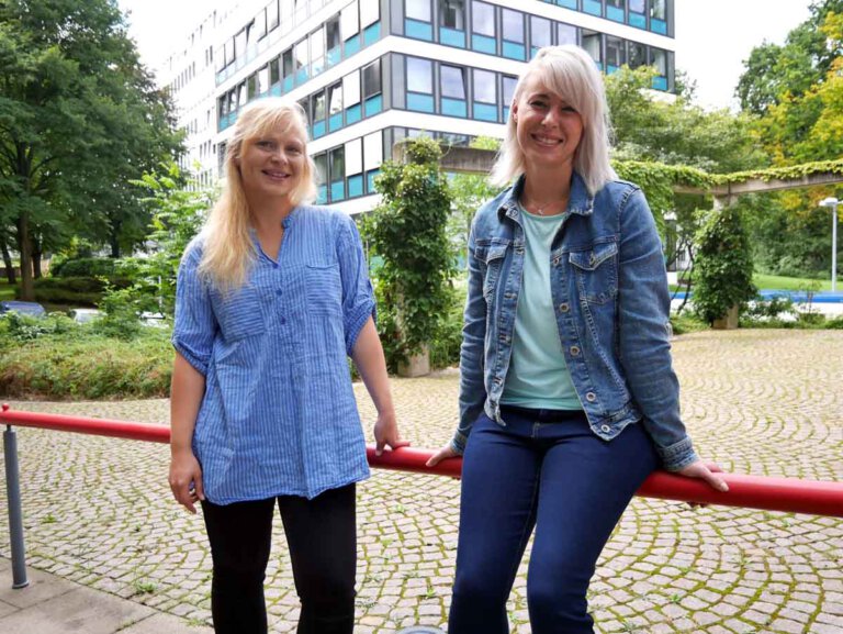 Neues Team der Schwangerschaftskonfliktberatung: Simone Saarbeck (links) und Saskia Wierdeier. Foto: Birgit Kalle – Kreis Unna