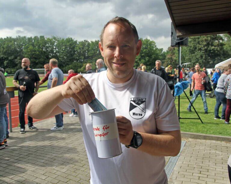 Eine beachtliche Spendensumme kam beim Benefizturnier von Eintracht Werne zusammen. Foto: Wagner