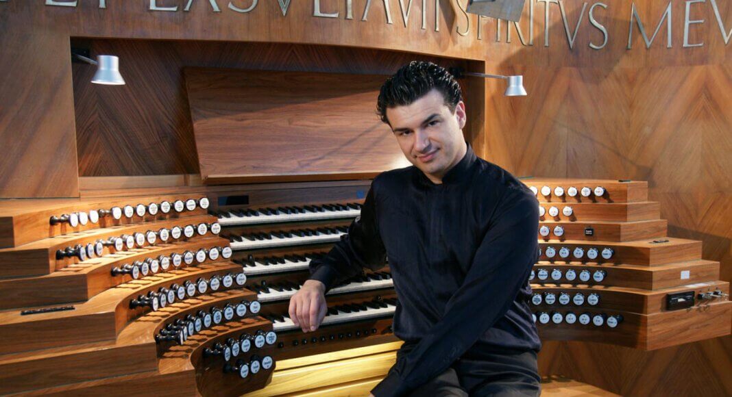 Der italienische Organist Paolo Oreni wird am 5. September ein abwechslungsreiches und virtuoses Programm in St. Christophorus darbieten. Foto: Privat