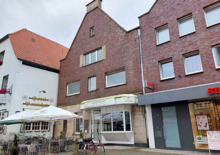 Das Gebäude an der Steinstraße 1 in Werne hat abermals den Besitzer gewechselt. Abriss und Neubau sind aber besiegelt. Foto: Wagner
