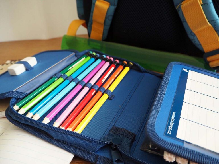Am Mittwoch beginnt das neue Schuljahr. Der Kreis Unna hat ein paar Tipps für den Start zusammengestellt. Symbolfoto: pixabay