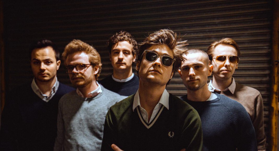 Sowohl der Stil, als auch der Sound von The Buggs orientiert sich an der britischen Musikkultur des 20. Jahrhunderts. Foto: Band