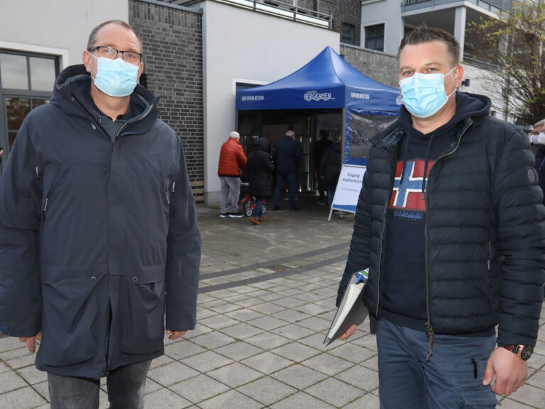 Kommunales Impfzentrum erstmals  unter Führung aus Werne