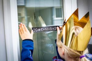 Mehr als 315.000 Euro sammelten die Sternsingerinnen und Sternsinger in diesem Jahr im Kreisdekanat Coesfeld. Foto: Kindermissionswerk/Mart