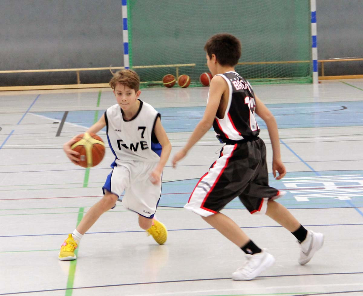 Aufbauspieler Noah Markewitz führte die U12-Jungen der LippeBaskets Werne zum nächsten deutlichen Sieg. Foto: LBW