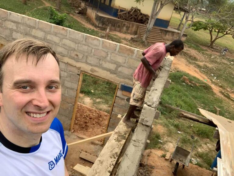 Der Herberner Benedikt Stentrup engagierte sich zwei Wochen ehrenamtlich im westafrikanischen Ghana. Foto: Stentrup