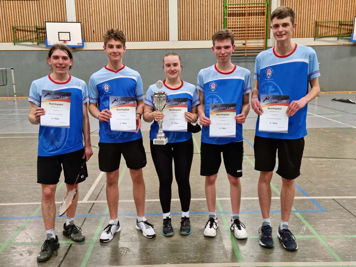 Erfolgreich beim Bezirks-Pokal: Die Badmintonspieler des TV Werne mit (von links) Laurenz Niemann, Henrik Herrmann, Saskia Link, Vincent Niemann und Justin Rönne. Foto: Nicola Victor