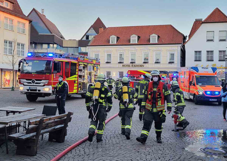 Zu einem Großeinsatz kam es am Mittwochabend in der Toilette des Alten Rathauses. Dort fing ein Seifenspender Feuer. Foto: Feuerwehr Werne
