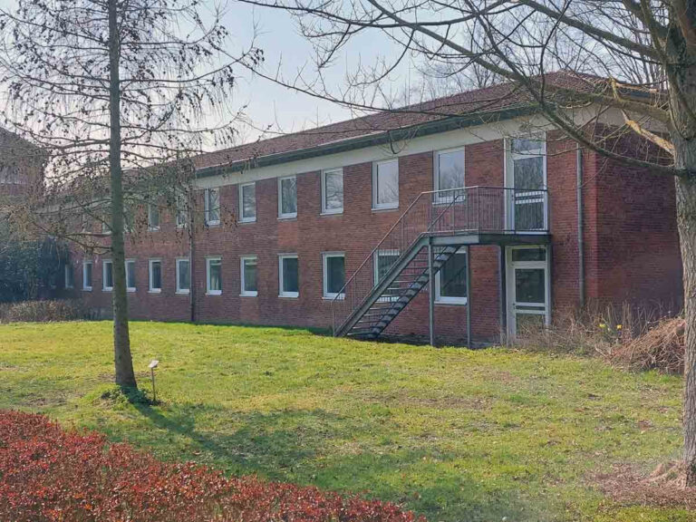 In den ehemaligen Internatstrakt des Christophorus-Gymnasiums sollen wieder Geflüchtete einziehen. Foto: Wagner