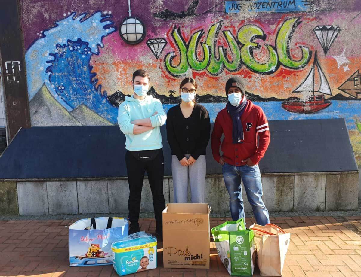 Großes Engagement für die Menschen aus und in der Ukraine zeigen in diesen Tagen das JuWeL-Team und die Besucher/innen des Jugendzentrums. Foto: Privat