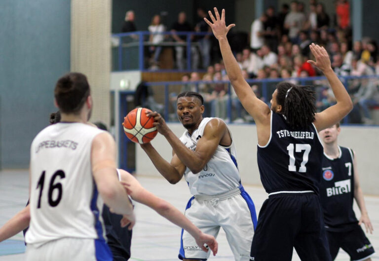 Yvan Noubissi präsentierte sich offensiv in bester Spiellaune beim Sieg der LippeBaskets gegen Bielefeld. Foto: Wagner