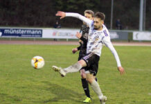Serkan Adas trifft in dieser Szene zum zwischenzeitlichen 2:1 für Eintracht Werne gegen die SpVg Bönen. Foto: Wagner