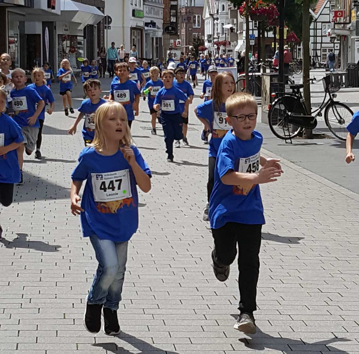 Über zahlreiche Voranmeldungen für den Stadtlauf 2022, besonders bei den Schülerinnen und Schülern, freut sich Dirk Böhle. Archivfoto: Wagner