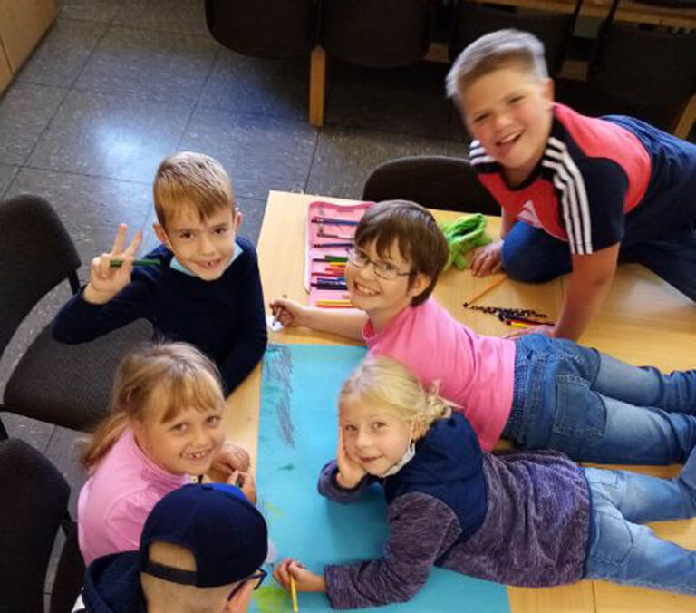 Im Jugendzentrum Paradise darf montags wieder nach Herzenslust gespielt, gebastelt und gequatscht werden. Foto: Jugendzentrum