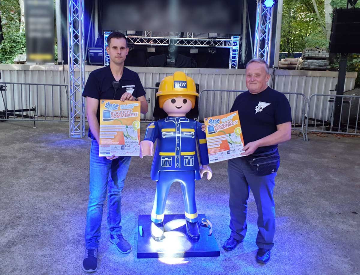Die Veranstalter Florian Bressler (links) und Siegfried Wingenfeld freuen sich auf die 36. Auflage des beliebten Sommerfestes am Südring. Foto: M. Michelt