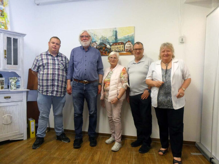 Der Vorstand des Verkehrsvereins mit (von links): Beisitzer Marco Klaus, Vorsitzender Gottfried Forstmann, Geschäftsführerin Marita Gräve, Beisitzer Uwe Wittenberg und 2.Vorsitzende Heidelore Fertig-Möller. Es fehlt auf dem Foto Beisitzer Jochen Höinghaus. Foto: Möller