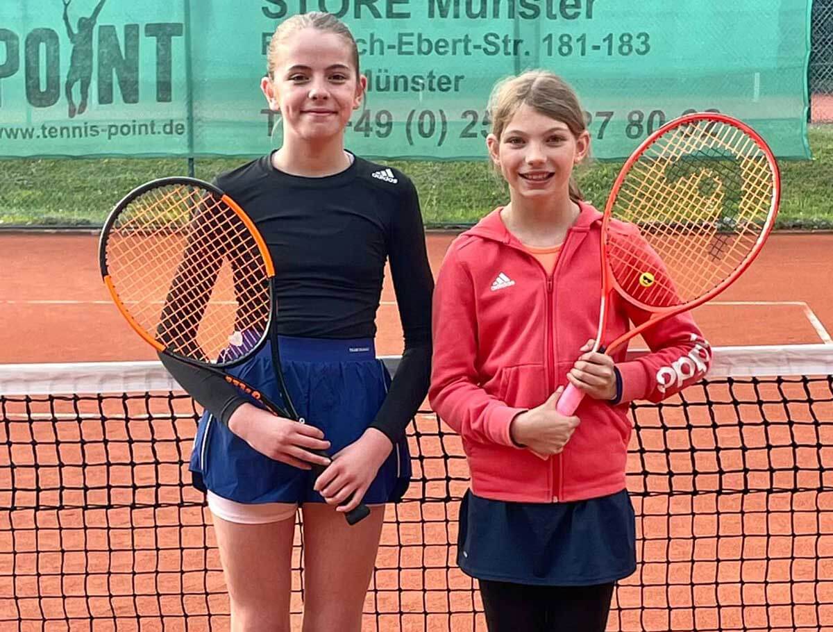 Charlotte Kooijmann und Clara Wäschenbach überzeugten bei den U12-Juniorinnen. Foto: WTC