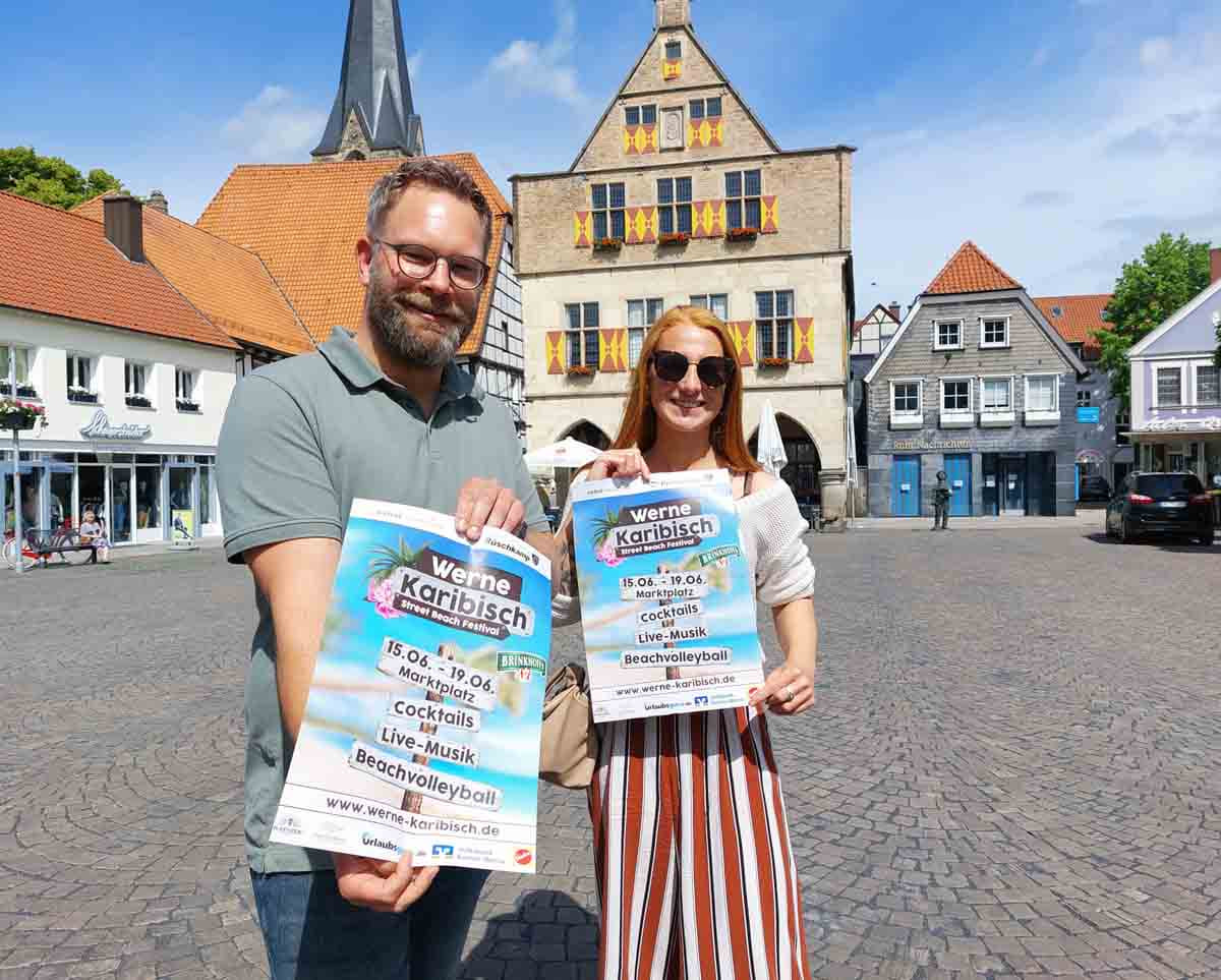 Louisa Noack (Beachprojekt) und Wernes Veranstaltungsmanager David Ruschenbaum freuen sich auf die fünfte Auflage von „Werne Karibisch“. Foto: Wagner