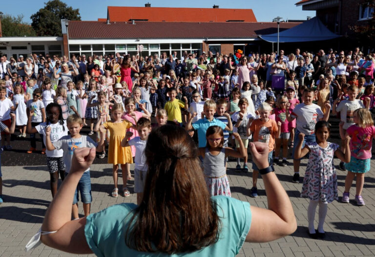 Grundschulen in Werne feiern die Ankunft der neuen Erstklässler