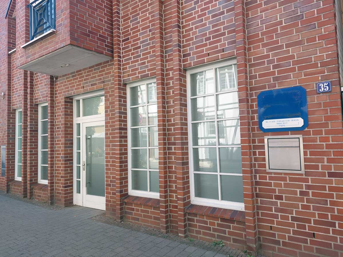 Dort, wo früher die Filiale der Deutschen Bank in Werne beheimatet war, kehrt im Herbst neues Leben ein. Foto: Wagner