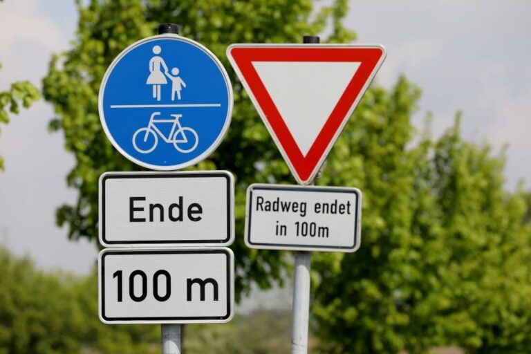 Unterbrechung des Radwegs an der B54 bleibt noch länger bestehen