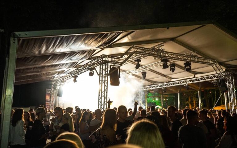 Am Südring darf wieder gefeiert werden. Die THW-Helfervereinigung lädt ein. Karten im Vorverkauf gibt es nur noch bis Donnerstag (4. August). Foto: S. Reinkober