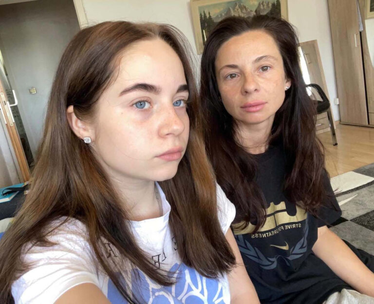 Die 39 Jahre alte Tatyana und ihre 15-jährige Tochter Polina hoffen, dass sie in Werne aufgenommen werden. Foto: Privat