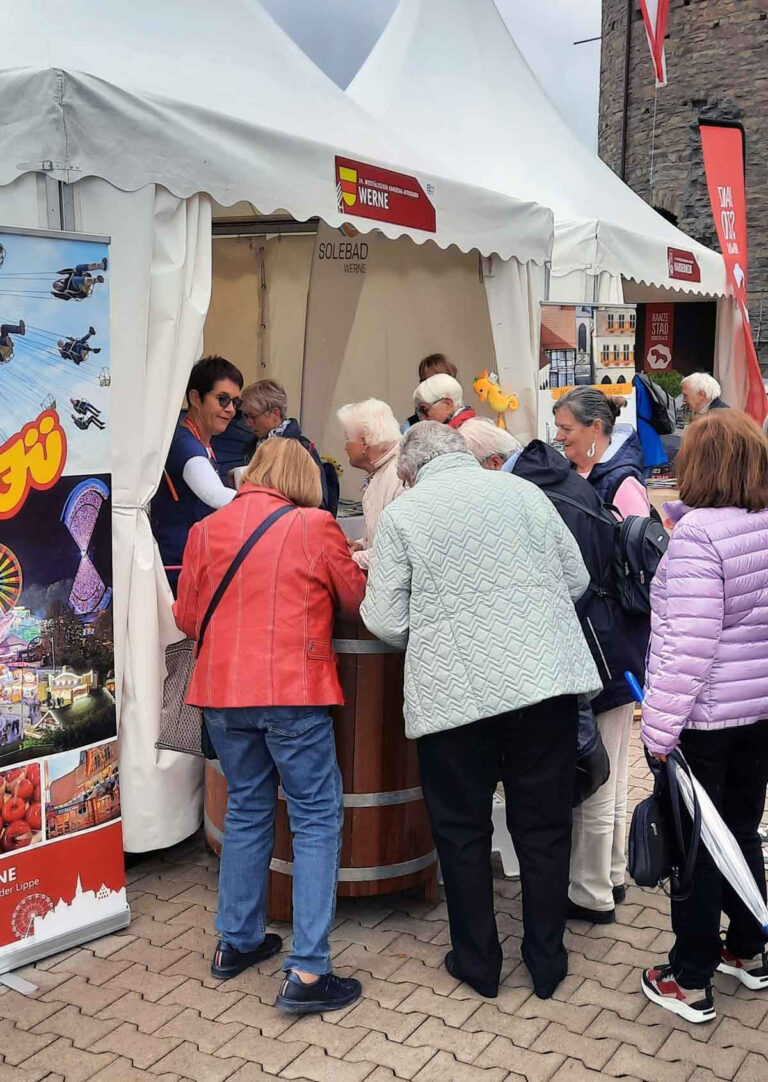 Der Stand der Stadt Werne war beim 39. Hansetag in Attendorn dicht umlagert. Foto: Stadt Werne