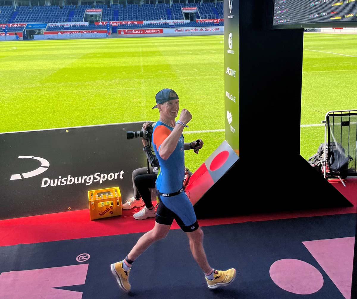 Sebastian Nieberg freute sich über seine Leistung beim Triathlon-Wettkampf in Duisburg. Foto: privat