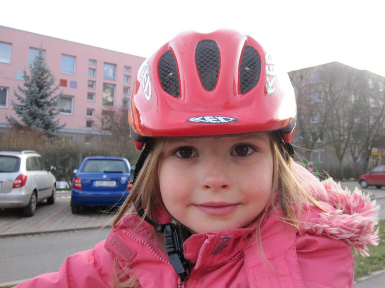 Fahrradhelme schützen. Darauf weist die Kreispolizeibehörde nun auf ihren Social Media-Kanäle bewusst hin. Symbolbild: pixabay