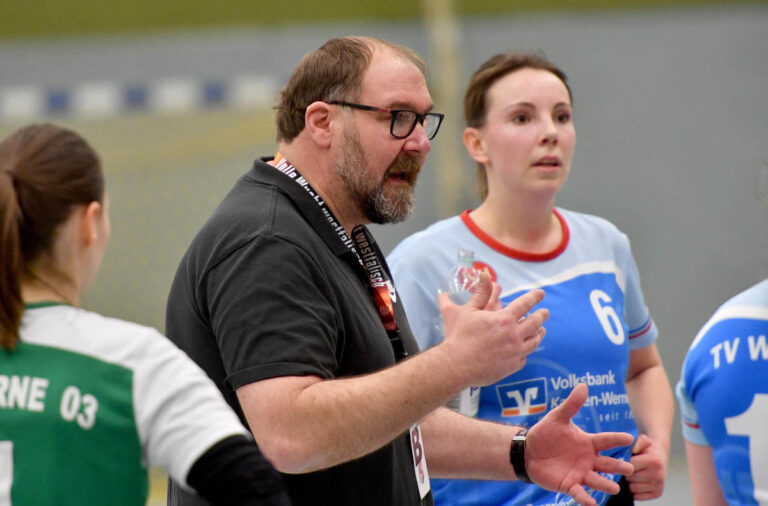 Trainer Ingo Wagner warnte sein Team vor den Stärken der Gladbecker. Archivfoto: MSW