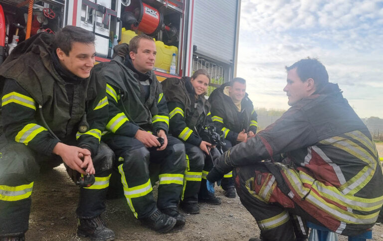 Der Spaß kam bei der Realbrandausbildung nicht zu kurz. Foto: Feuerwehr Werne