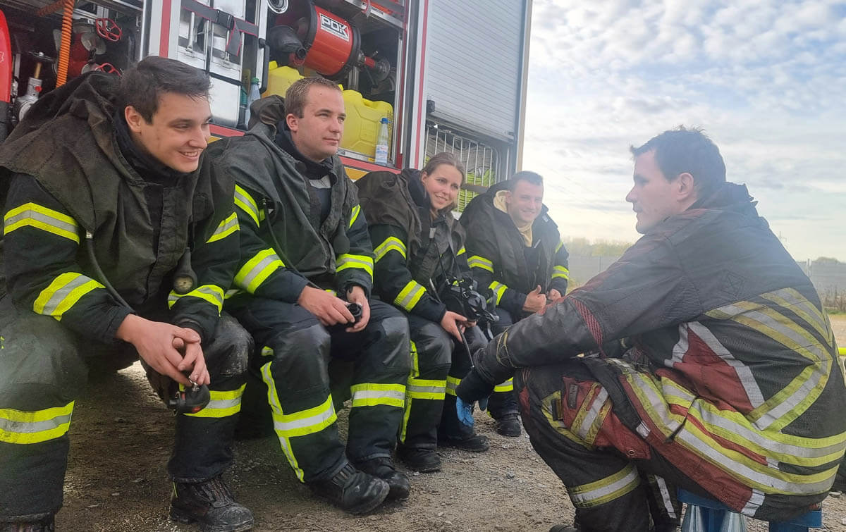 Der Spaß kam bei der Realbrandausbildung nicht zu kurz. Foto: Feuerwehr Werne