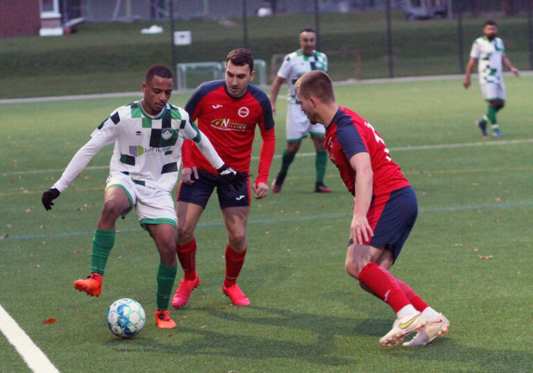 Der SV Stockum setzte sich mit 7:4 gegen den SVE Heessen II durch. Foto: Wagner