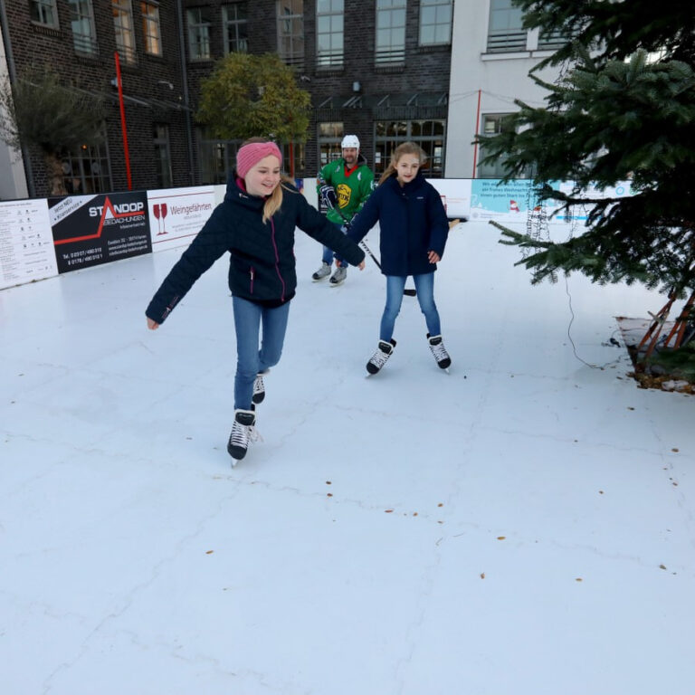 Freundinnen aus Werne und Rünthe erleben Winterzauber als Erste