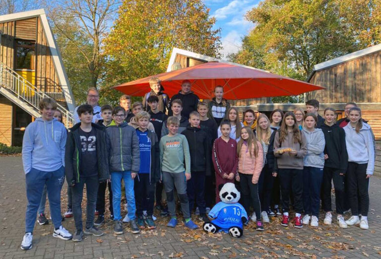 Die weibliche und männliche C-Jugend der TV-Handballabteilung erlebte ein spannendes Wochenende in Hachen. Foto: privat