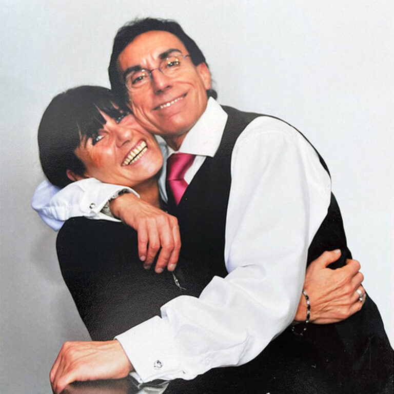 Die Tanzkurse mit Gaby Salmeron Bozo und Julio Cesar finden ab 2023 bei der Familienbildungsstätte Werne statt. Foto: privat