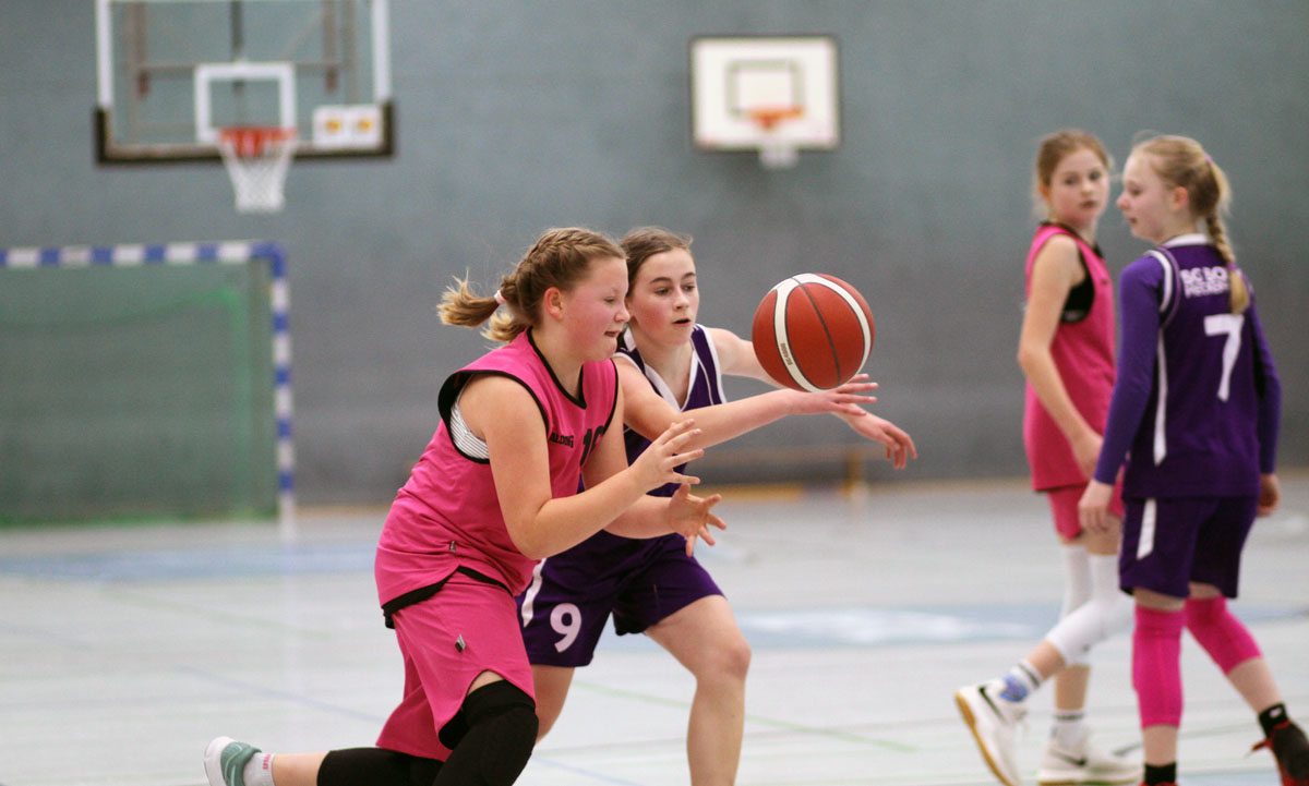 Lena Hols und die U12-Mädchen der LippeBaskets zählen zu den vier besten Mannschaften ihrer Altersklasse in Westdeutschland. Foto: Wagner