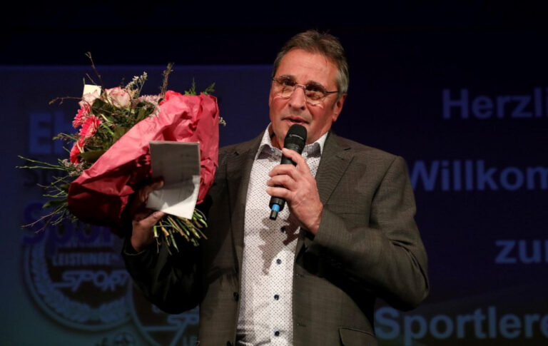 SSV-Vorsitzender Jürgen Zielonka, hier beim Sportlerball im Kolpingsaal, hatte an gleicher Stelle gute Nachrichten für den organisierten Sport in Werne. Im Schul- und Sportausschuss stellte er einen Fördertopf für die Digitalisierung des Breitensports vor. Foto: Christoph Volkmer